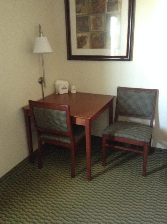 Days Inn By Wyndham Carroll Экстерьер фото