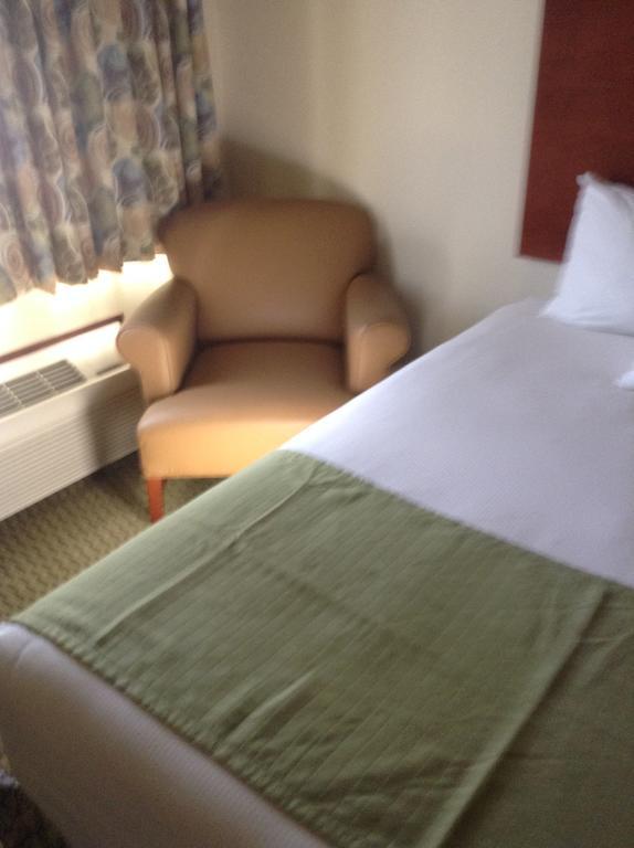 Days Inn By Wyndham Carroll Экстерьер фото